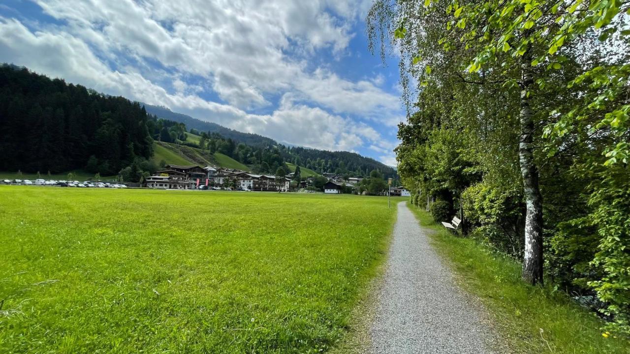 Haizelrock Kirchberg in Tirol Bagian luar foto